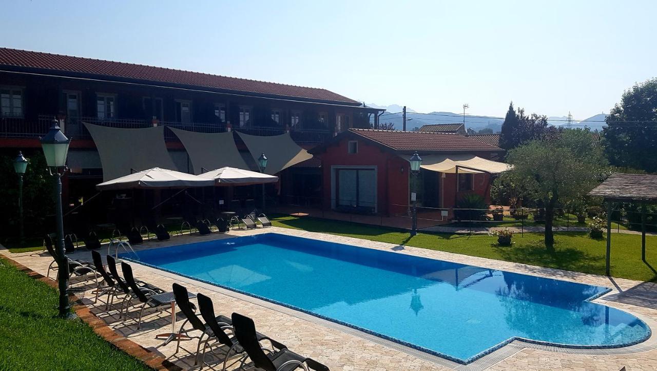 Albergo La Luna Sarzana Bagian luar foto
