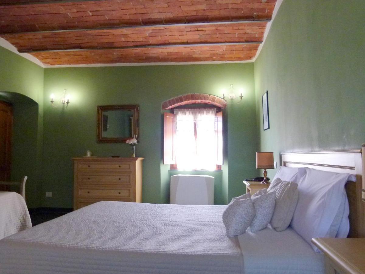 Albergo La Luna Sarzana Bagian luar foto