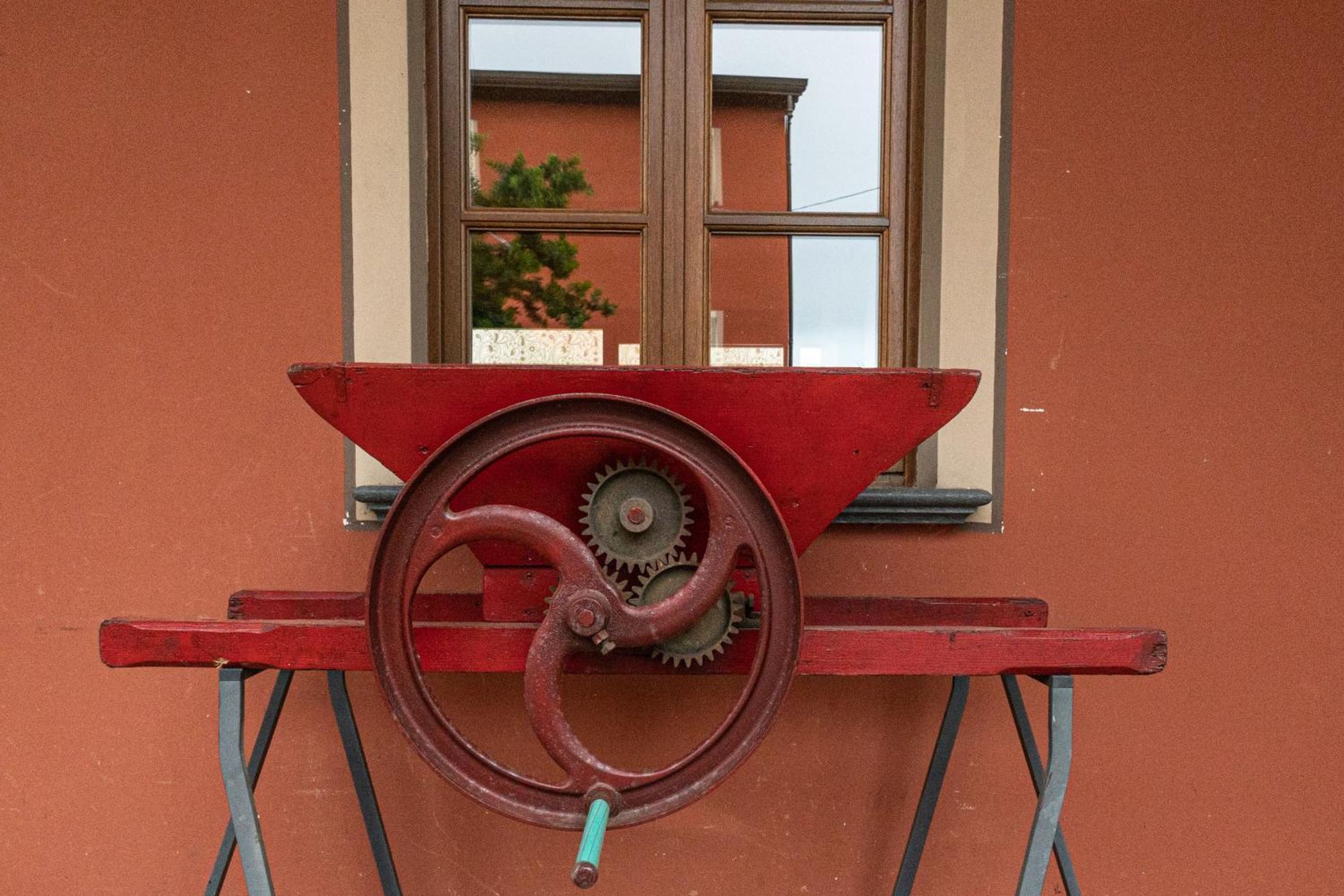 Albergo La Luna Sarzana Bagian luar foto