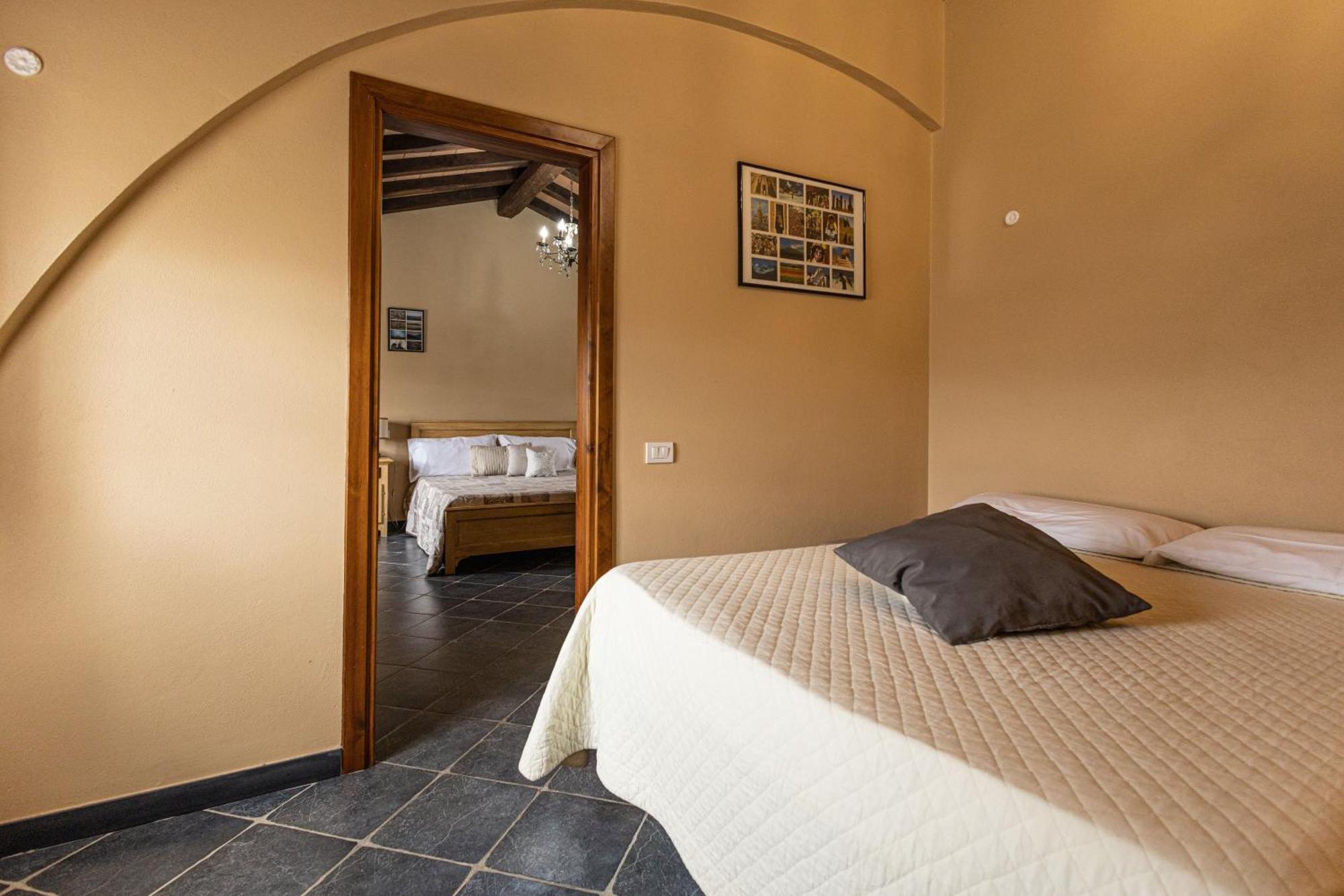 Albergo La Luna Sarzana Bagian luar foto