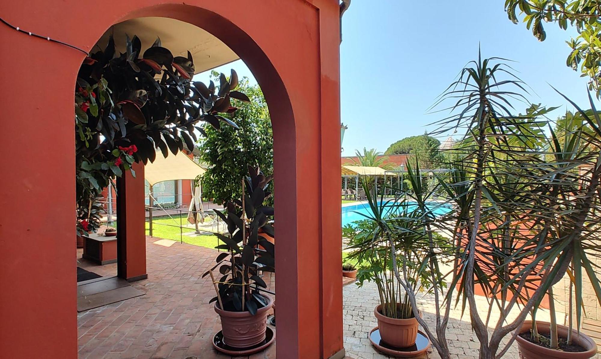 Albergo La Luna Sarzana Bagian luar foto